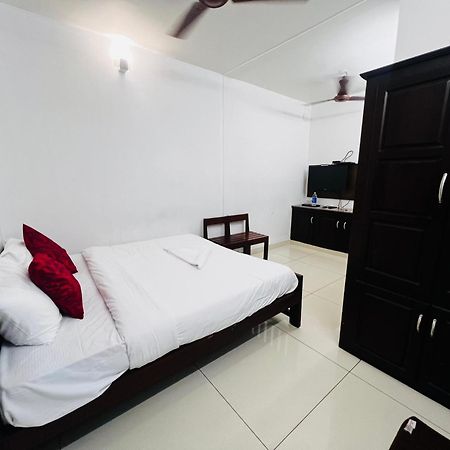 White House Inn Kochi Exterior photo
