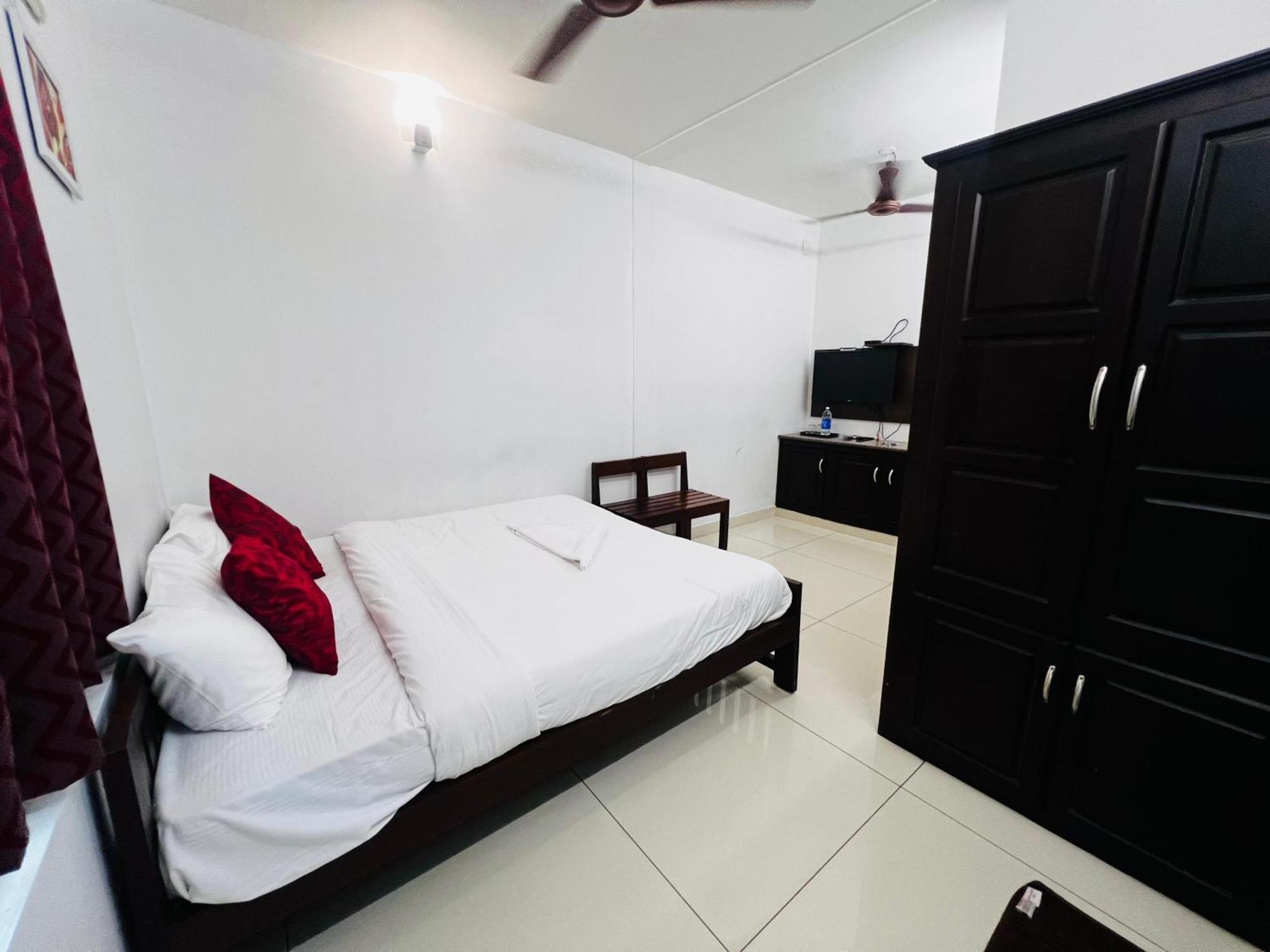 White House Inn Kochi Exterior photo