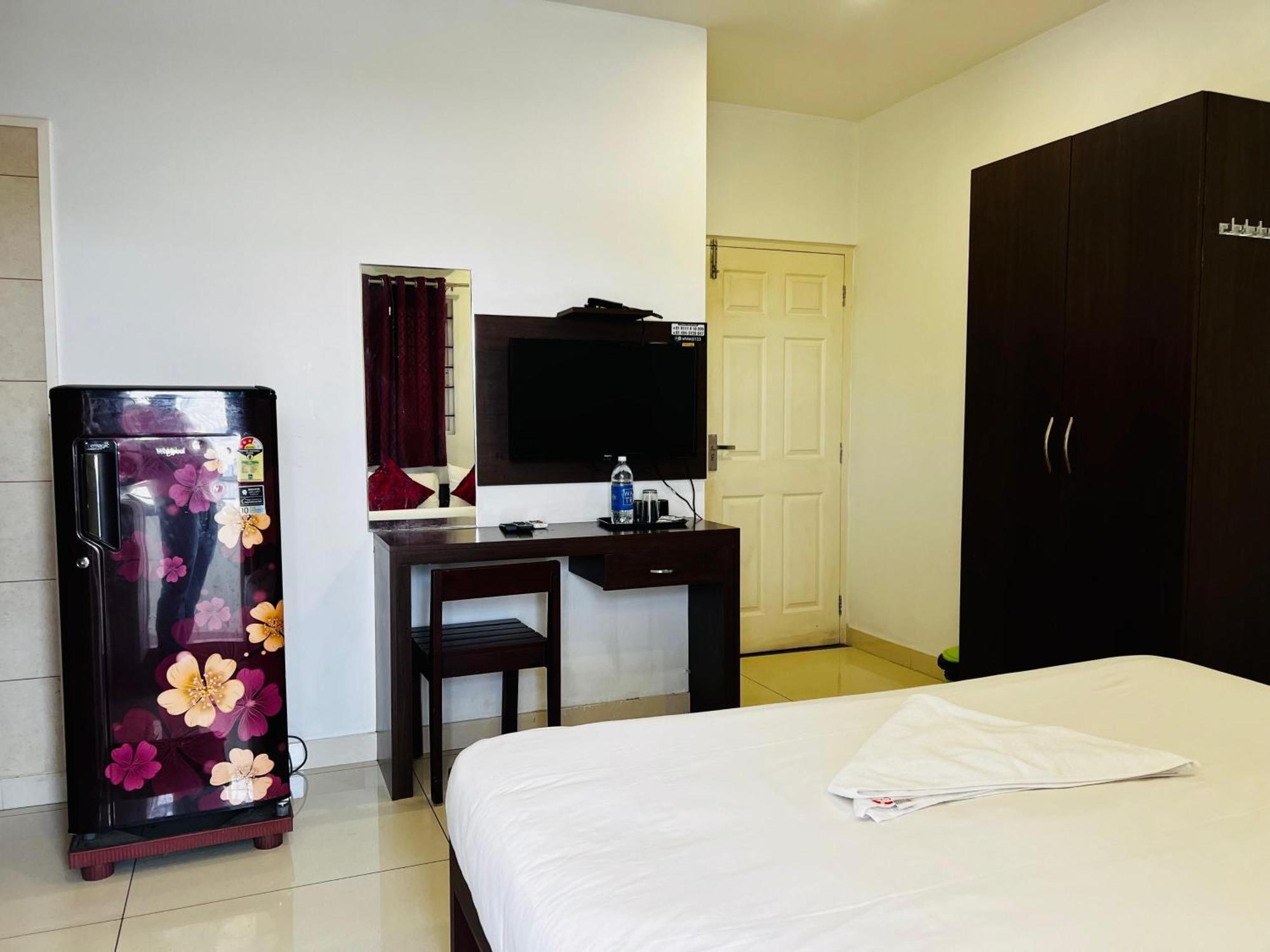 White House Inn Kochi Exterior photo