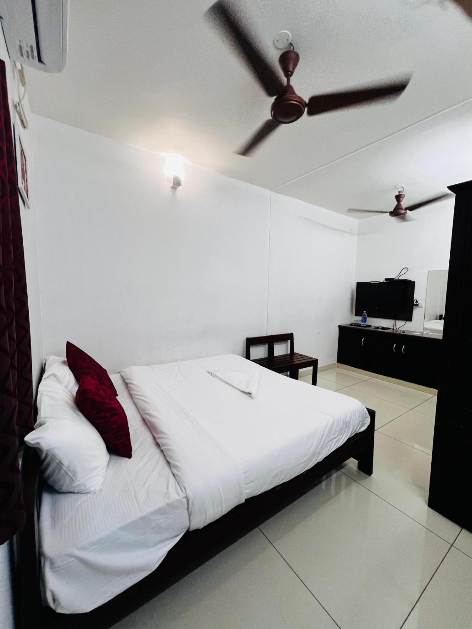 White House Inn Kochi Exterior photo